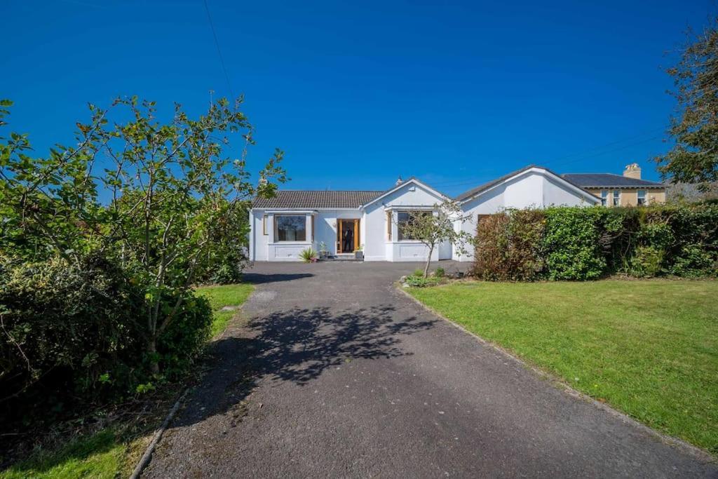 The Moorings- Near The Sea Vila Tramore Exterior foto